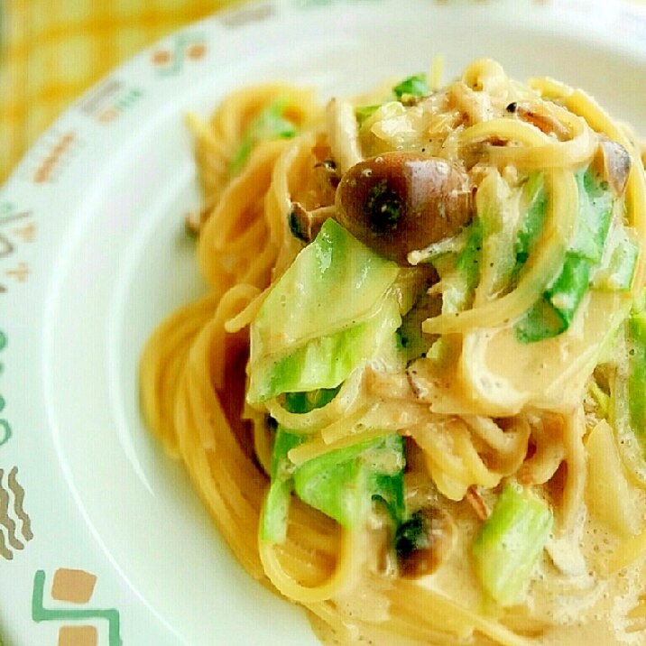 トロ リ キャベツとシメジの豆乳クリームスパゲティ レシピ 作り方 By キャロット キャンディ 楽天レシピ